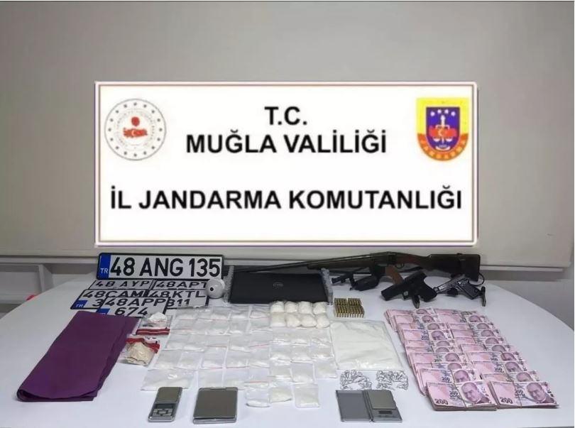 Muğla Fethiye'de Uyuşturucu Operasyonu: Bir Şahıs Gözaltında , bu Miktar Kokain Muglada Her gun kullanılan mıktarın yarısı bıle degıldır
